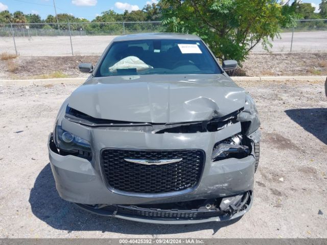 2C3CCABG5HH526771 Chrysler 300 300s
