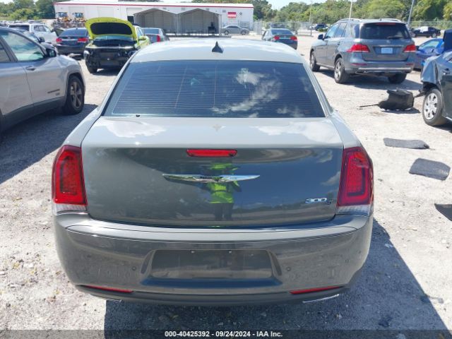 2C3CCABG5HH526771 Chrysler 300 300s