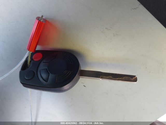 1FADP3FE8JL238301 Ford FOCUS SE