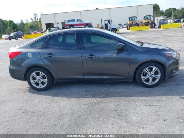 1FADP3FE8JL238301 Ford FOCUS SE
