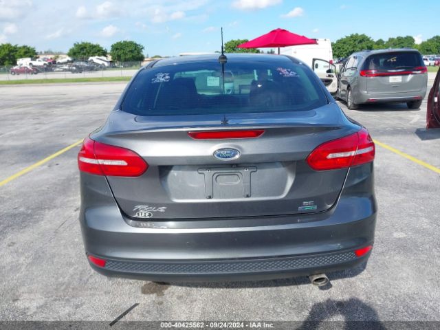 1FADP3FE8JL238301 Ford FOCUS SE