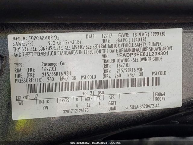 1FADP3FE8JL238301 Ford FOCUS SE