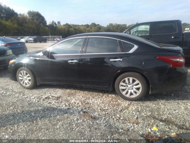 Nissan Altima 2.5 S 2018 1N4AL3AP5JC207451 Image 14