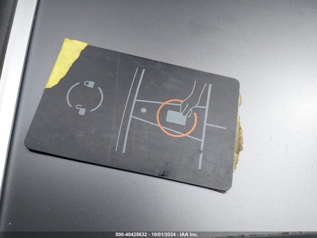 2022 TESLA MODEL Y 7SAYGAEE4NF532727 Photo 10