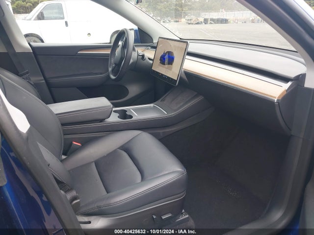 2022 TESLA MODEL Y 7SAYGAEE4NF532727 Photo 4