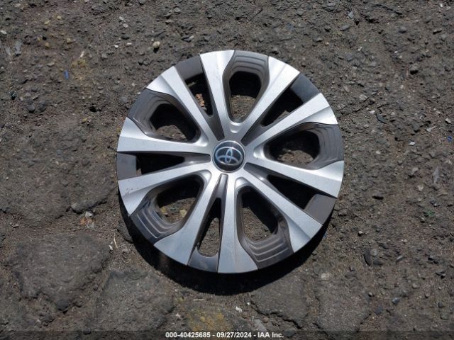 JTDL9MFU8N3034858 Toyota Prius Le Awd-e