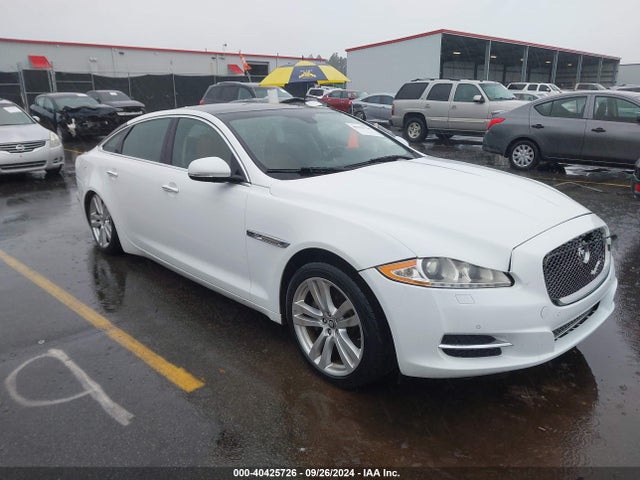 2013 JAGUAR XJ SAJWJ2GD5D8V52064 Photo 0