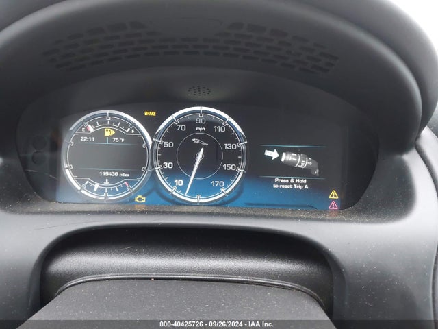 2013 JAGUAR XJ SAJWJ2GD5D8V52064 Photo 6