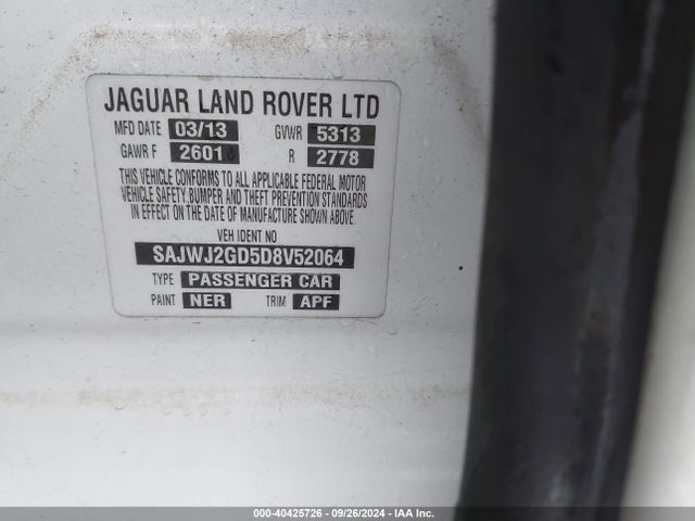 2013 JAGUAR XJ SAJWJ2GD5D8V52064 Photo 8