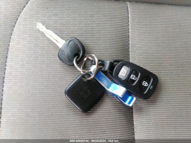 5NPD84LF3JH249575 Hyundai ELANTRA SEL