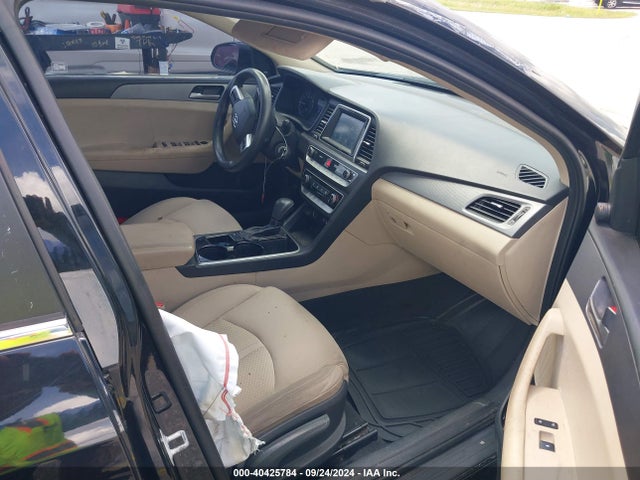 Hyundai SONATA SE 2019 5NPE24AF4KH774378 Image 5