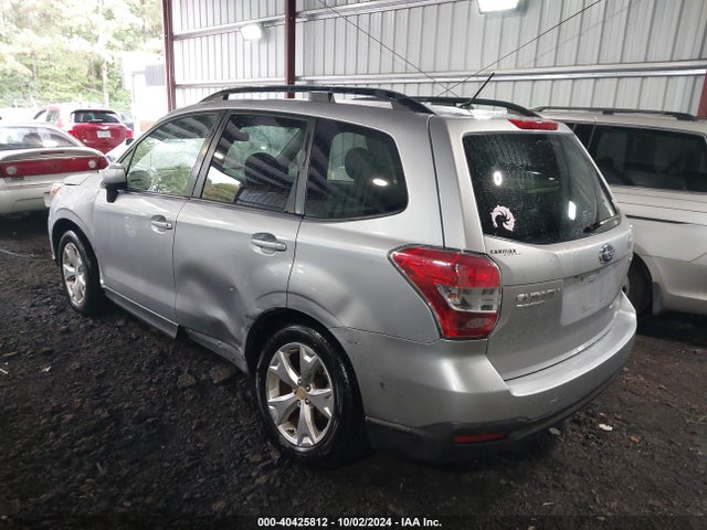 Subaru Forester 2.5i Premium 2015 JF2SJADC4FH802224 Image 3