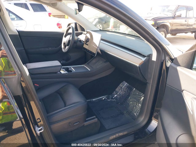 2021 TESLA MODEL Y 5YJYGDEEXMF208467 Photo 4