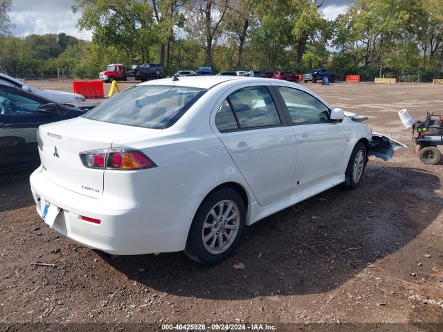 2011 MITSUBISHI LANCER JA32U2FU0BU034890 Photo 3