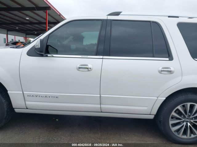 5LMJJ2HT9FEJ02302 Lincoln Navigator