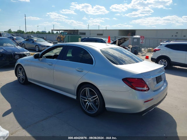 Mercedes-Benz E 300 2018 WDDZF4JB6JA463310 Image 3
