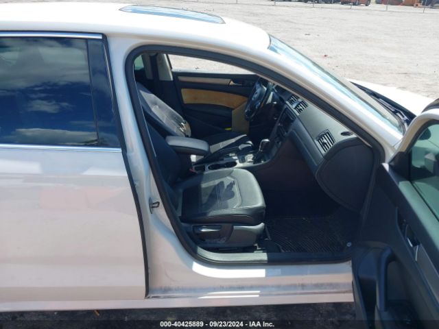 1VWBN7A36EC024267 Volkswagen Passat 2.0l Tdi Se