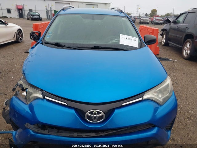 Toyota RAV4 LE 2016 JTMBFREV1GJ072958 Image 12