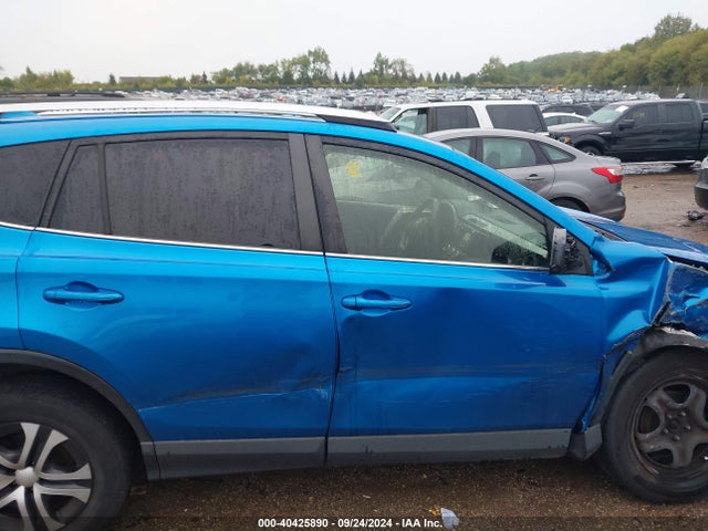 Toyota RAV4 LE 2016 JTMBFREV1GJ072958 Image 13