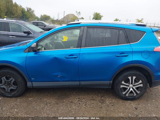 Toyota RAV4 LE 2016 JTMBFREV1GJ072958 Image 14