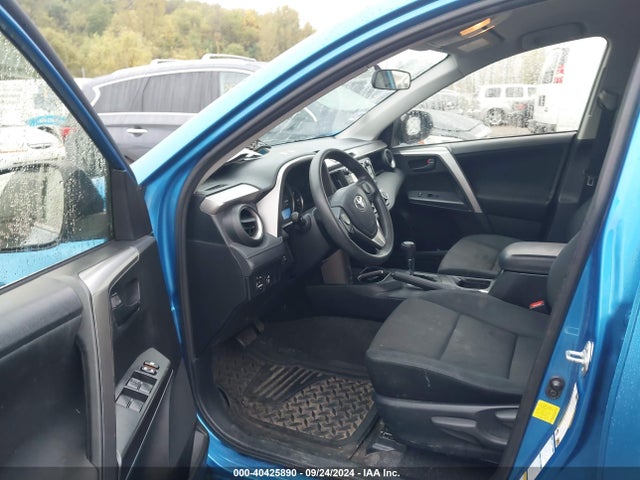 Toyota RAV4 LE 2016 JTMBFREV1GJ072958 Image 5