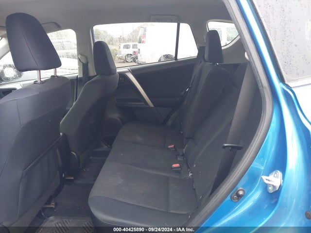 Toyota RAV4 LE 2016 JTMBFREV1GJ072958 Image 8