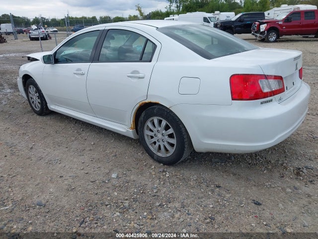 2010 MITSUBISHI GALANT 4A32B2FF4AE008582 Photo 2