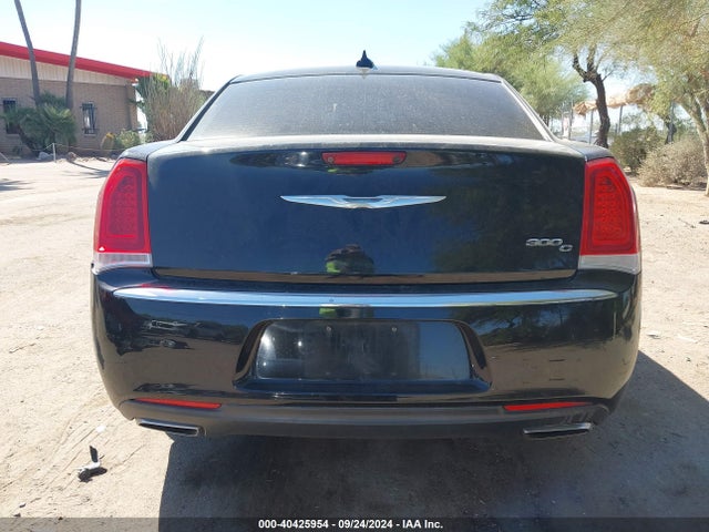 Chrysler 300C 2015 2C3CCAEG1FH876830 Image 17