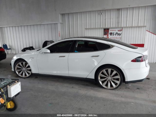 5YJSA1H12EFP50033 Tesla Model S P85