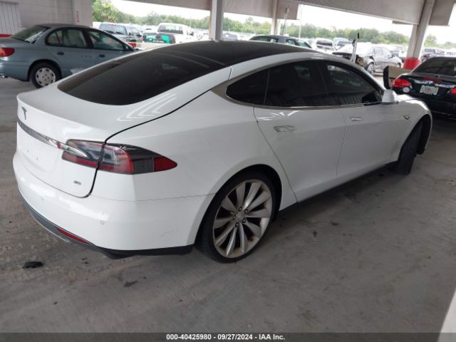 5YJSA1H12EFP50033 Tesla Model S P85