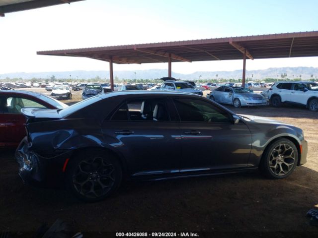 2C3CCABT6KH581105 Chrysler 300 300s