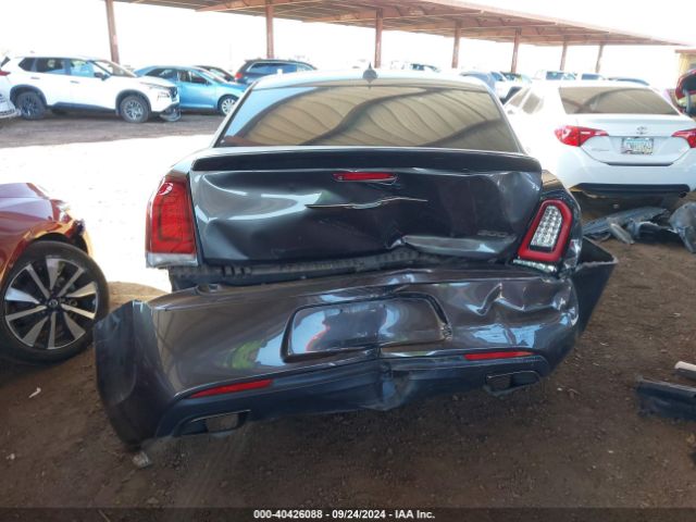 2C3CCABT6KH581105 Chrysler 300 300s