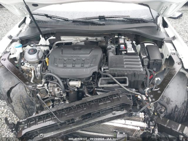 3VV2B7AX8JM038390 Volkswagen Tiguan 2.0t Se/2.0t Sel