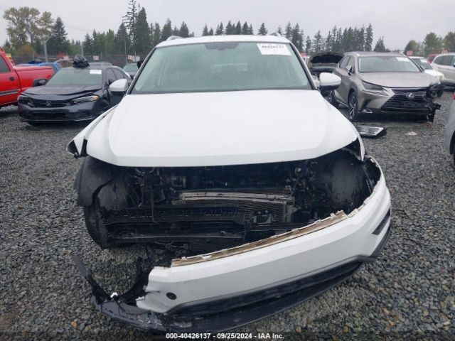 3VV2B7AX8JM038390 Volkswagen Tiguan 2.0t Se/2.0t Sel