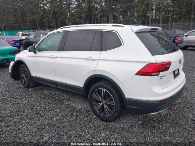 3VV2B7AX8JM038390 Volkswagen Tiguan 2.0t Se/2.0t Sel