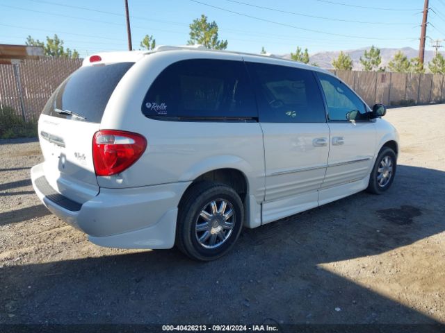 2004 CHRYSLER TOWN & COUNTRY 2C8GP64L64R618631 Photo 3