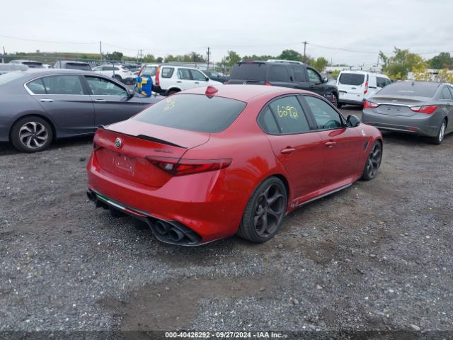 ZARFAMEV2K7604376 Alfa Romeo Giulia Quadrifoglio Rwd