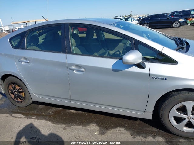 Toyota Prius Two 2015 JTDKN3DU5F0480022 Image 13