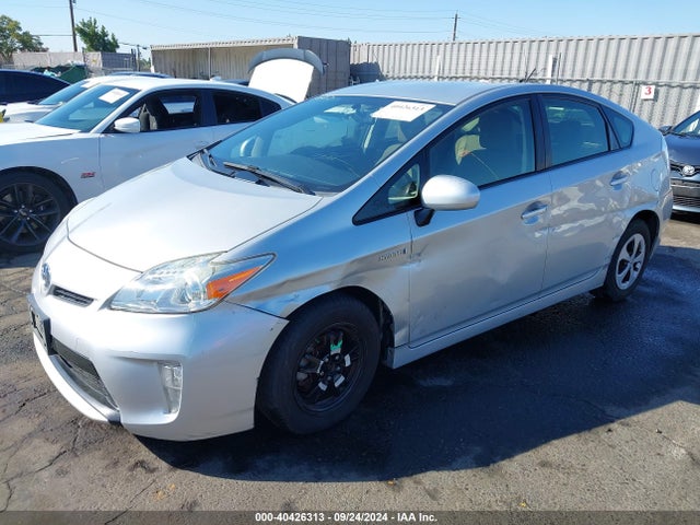 Toyota Prius Two 2015 JTDKN3DU5F0480022 Image 2