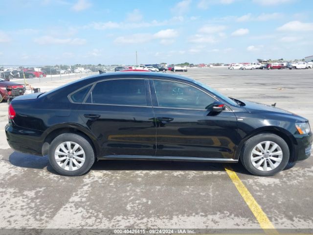 1VWAT7A31FC002499 Volkswagen Passat 1.8t Wolfsburg Edition