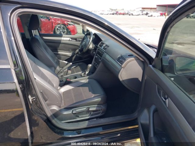 1VWAT7A31FC002499 Volkswagen Passat 1.8t Wolfsburg Edition