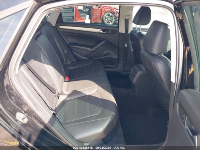 1VWAT7A31FC002499 Volkswagen Passat 1.8t Wolfsburg Edition