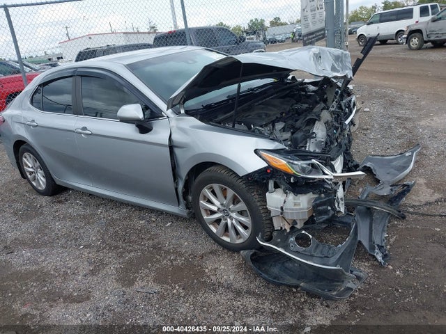 2018 4T1B11HK5JU103048 main image
