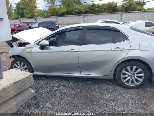 Toyota CAMRY LE 2018 4T1B11HK5JU103048 Image 13