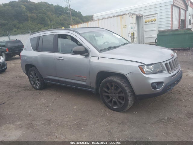 2016 1C4NJDBB1GD695858 главное изображение