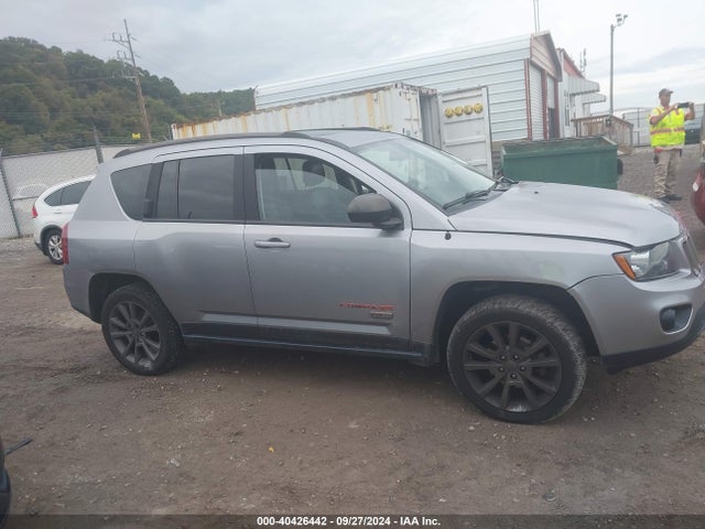 Jeep Compass 75th Anniversary 2016 1C4NJDBB1GD695858 Image 13