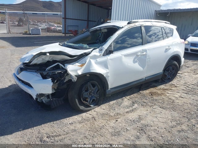 Toyota RAV4 LE 2018 JTMBFREV0JJ234554 Image 2