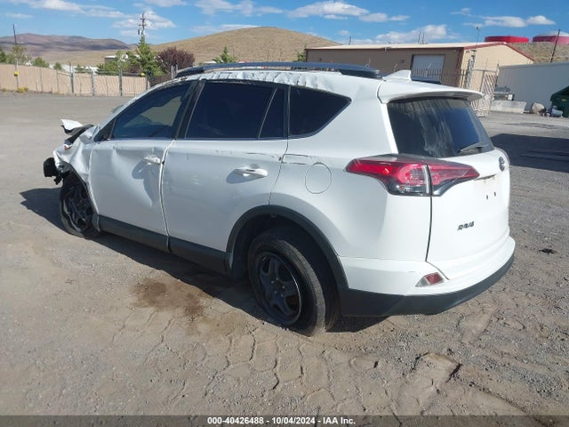 Toyota RAV4 LE 2018 JTMBFREV0JJ234554 Image 3