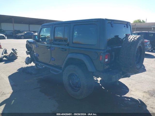 1C4HJXDG4JW241428 Jeep Wrangler Unlimited Sport S 4x4