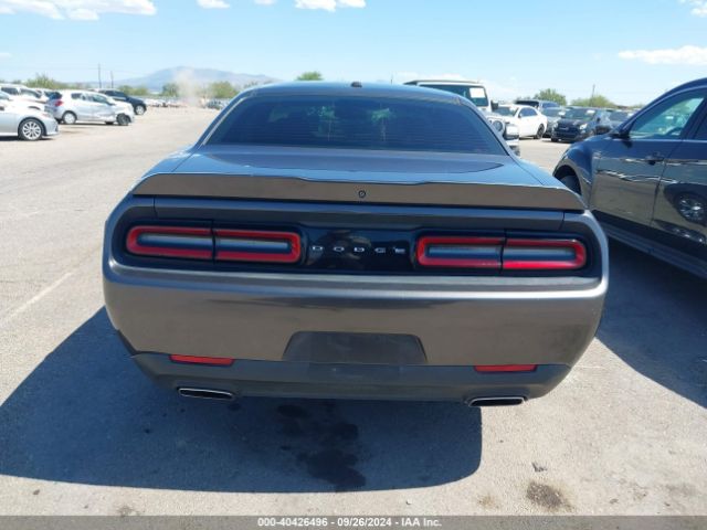 2C3CDZAG3JH321808 Dodge Challenger Sxt